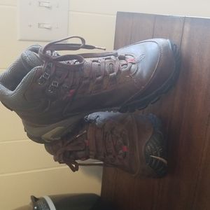 Vasque Vibram boys Hiking Boot